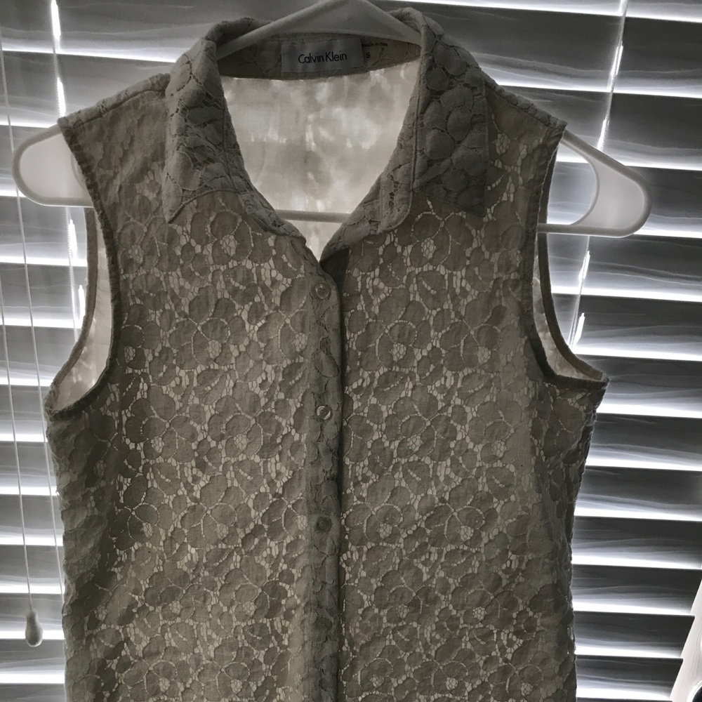 *** Calvin Klein Button Down Blouse